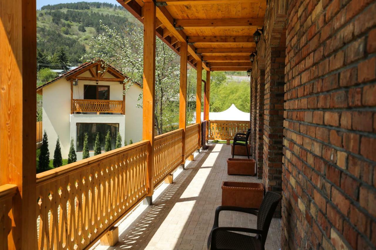 Chalet Dilijan Hotel & Restauarant Екстер'єр фото