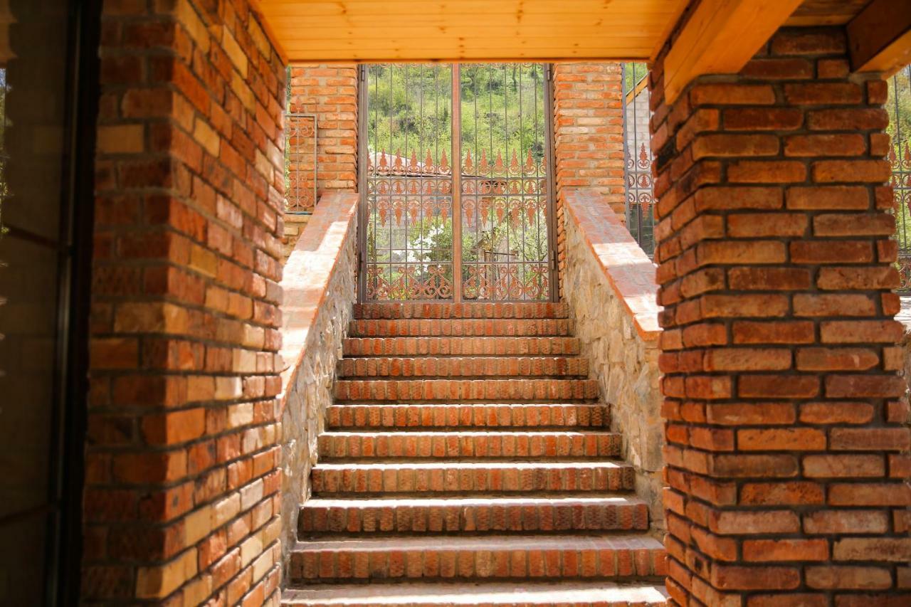 Chalet Dilijan Hotel & Restauarant Екстер'єр фото